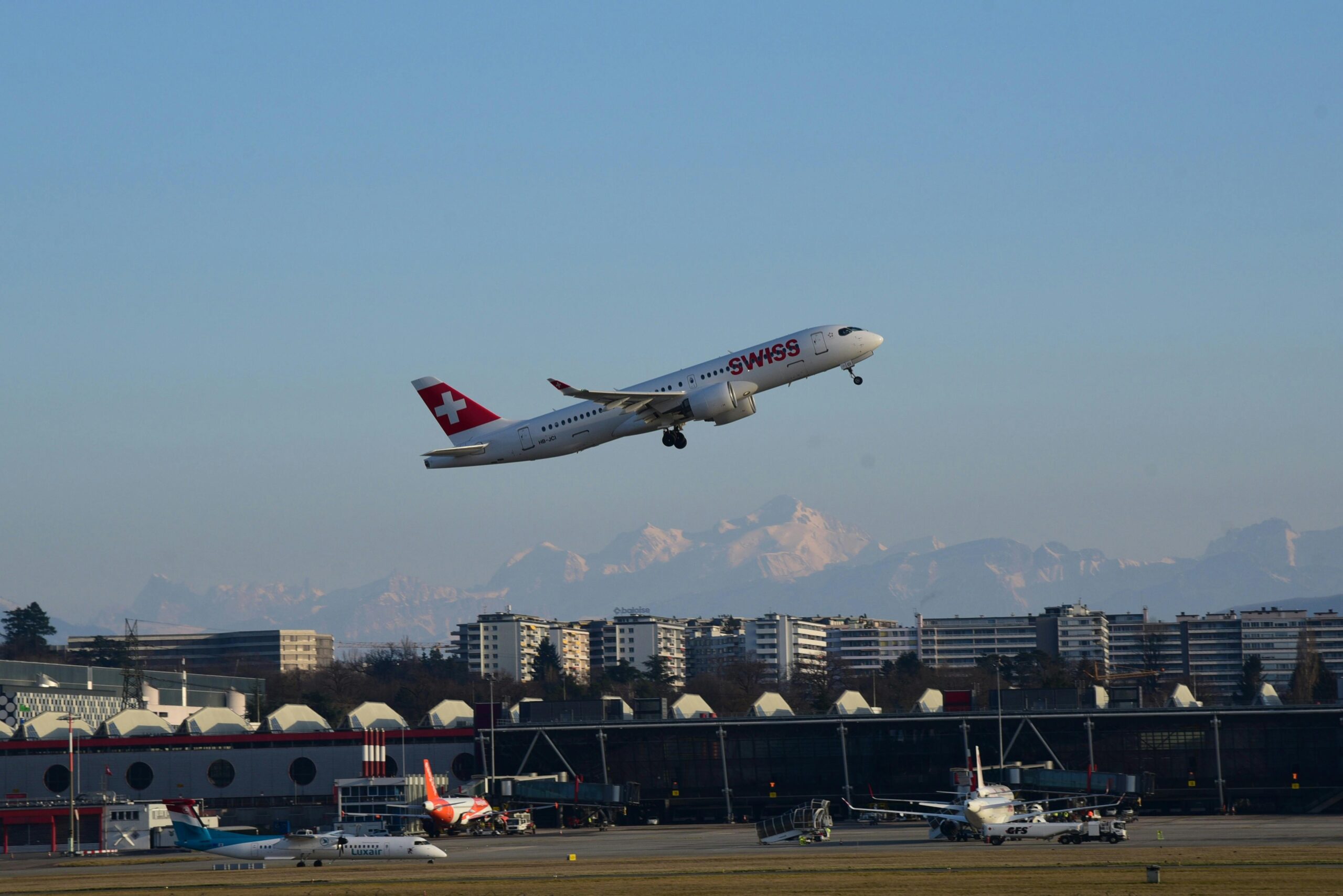 pexels-planespotter-geneva-1877406873-30651624